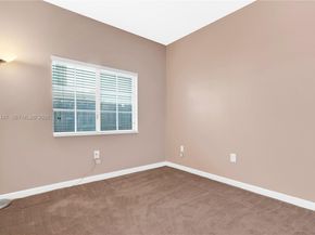 2875 NE 4th St, Homestead FL 33033