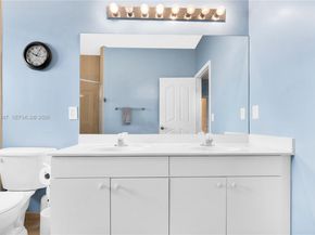 2875 NE 4th St, Homestead FL 33033