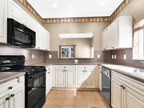 2875 NE 4th St, Homestead FL 33033