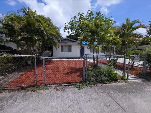 2530 NW 14th Ct, Fort Lauderdale FL 33311