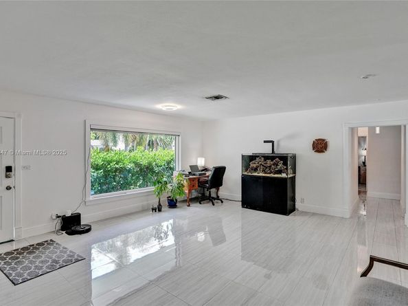 19780 SW 84th Ave, Cutler Bay FL 33189