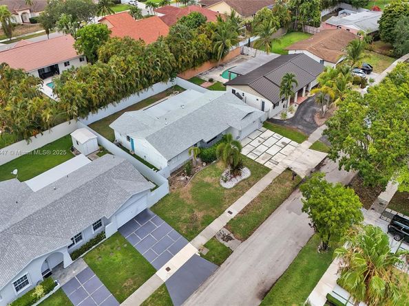 19780 SW 84th Ave, Cutler Bay FL 33189