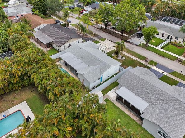 19780 SW 84th Ave, Cutler Bay FL 33189