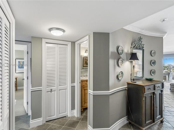 3101 NE 47th Ct 403, Fort Lauderdale FL 33308