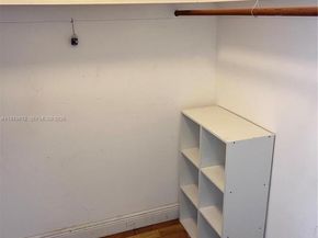 221 Meridian Ave 305, Miami Beach FL 33139