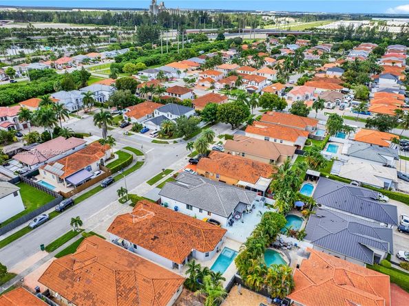 933 NW 136th Ave, Miami FL 33182