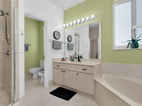 933 NW 136th Ave, Miami FL 33182