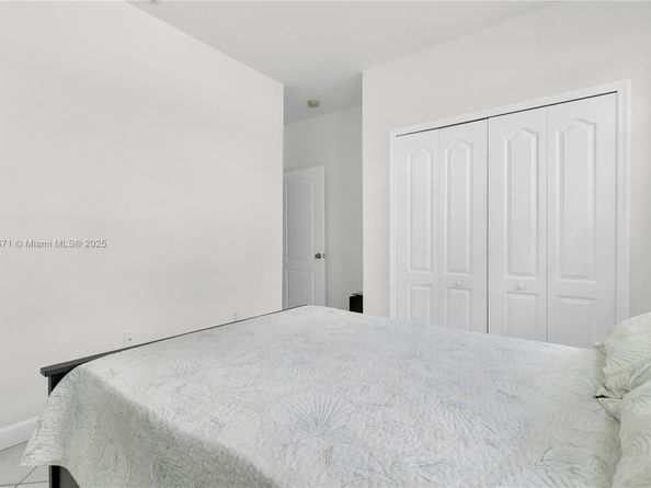 933 NW 136th Ave, Miami FL 33182