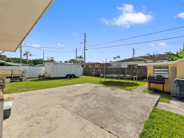 10210 SW 151st Ter, Miami FL 33176