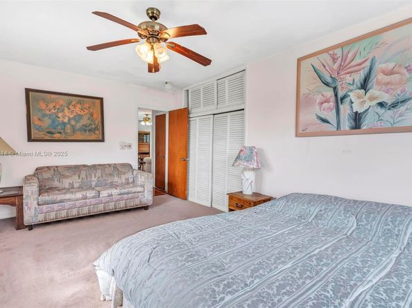 2072 NE 169th St 10, North Miami Beach FL 33162