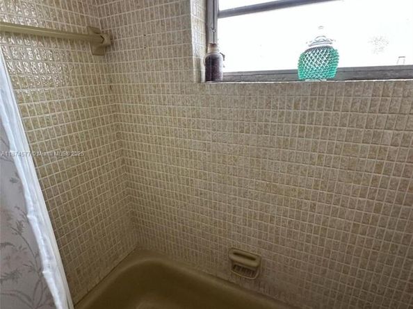 16531 NW 17th Pl, Miami Gardens FL 33054