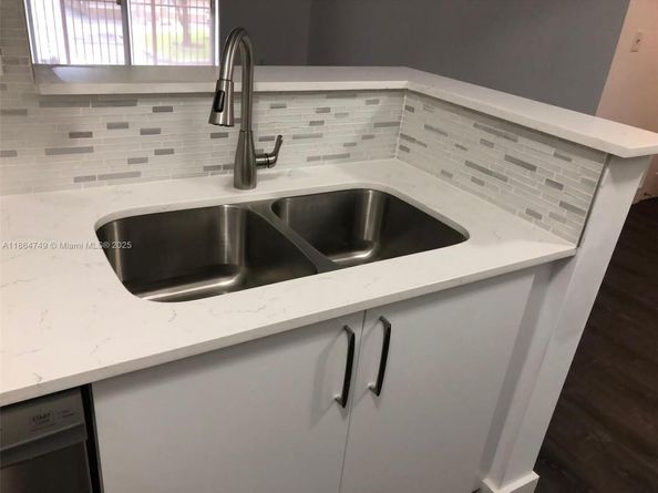 101 SW 117th Ave 7205, Pembroke Pines FL 33025