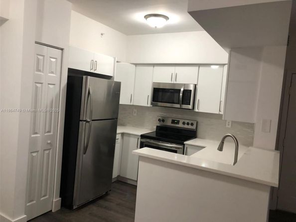 101 SW 117th Ave 7205, Pembroke Pines FL 33025