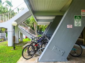 1425 Atlantic Shores Blvd 204, Hallandale Beach FL 33009