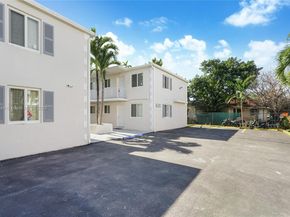 1630 NW 18th St, Miami FL 33125