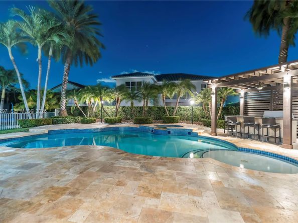 5311 SW 184th Way, Miramar FL 33029