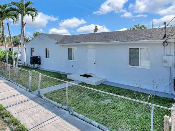 6501 SW 4th St, Miami FL 33144