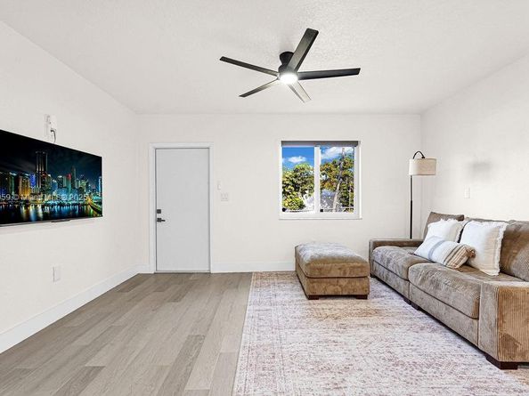 6501 SW 4th St, Miami FL 33144