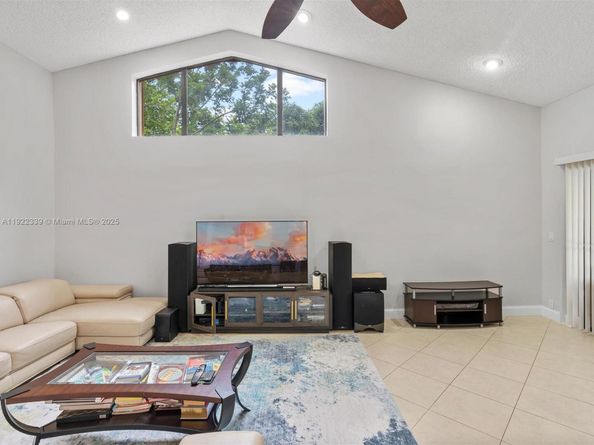 16621 Royal Poinciana Ct, Weston FL 33326