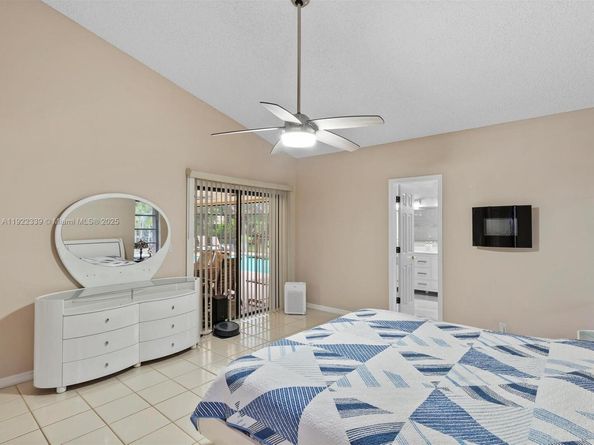 16621 Royal Poinciana Ct, Weston FL 33326