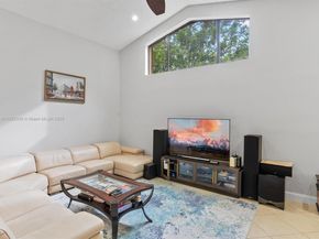 16621 Royal Poinciana Ct, Weston FL 33326