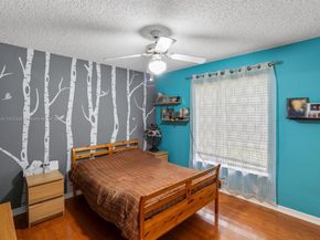 16621 Royal Poinciana Ct, Weston FL 33326