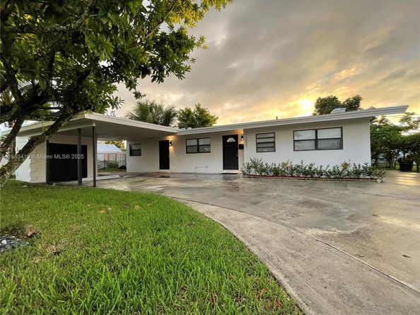 19620 NW 5th Ct, Miami Gardens FL 33169