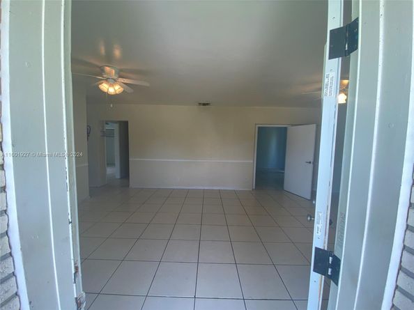 1739 SW 28th Ter, Fort Lauderdale FL 33312