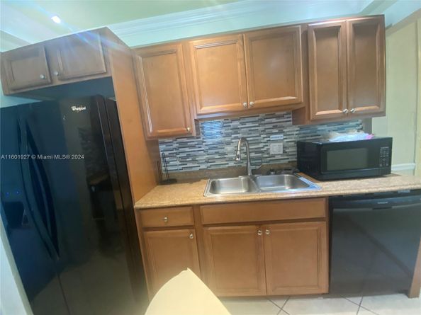 1739 SW 28th Ter, Fort Lauderdale FL 33312