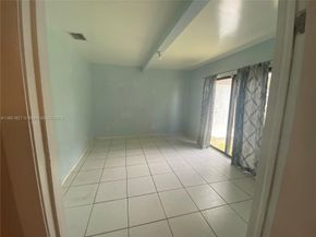 1739 SW 28th Ter, Fort Lauderdale FL 33312
