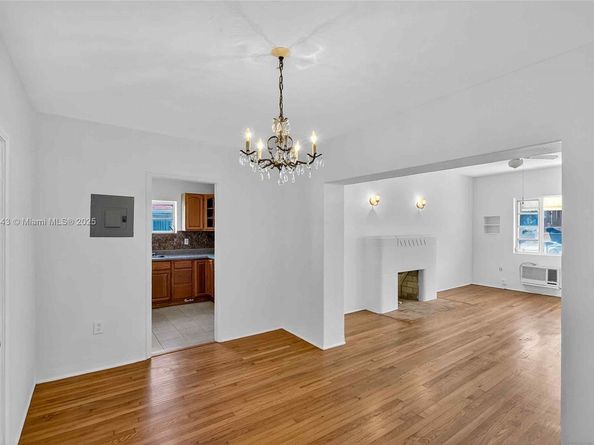 5900 NE 4th Ct, Miami FL 33137