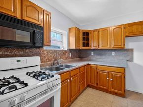 5900 NE 4th Ct, Miami FL 33137