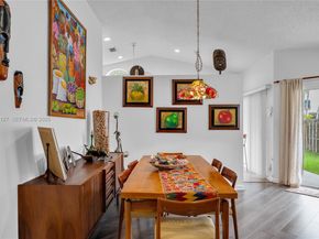 1361 Seagrape Cir, Weston FL 33326