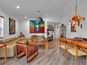 1361 Seagrape Cir, Weston FL 33326