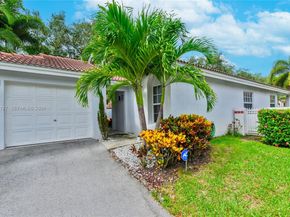 1361 Seagrape Cir, Weston FL 33326