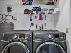 1361 Seagrape Cir, Weston FL 33326