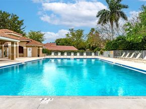 1361 Seagrape Cir, Weston FL 33326