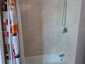 1900 Bayshore Dr 3518, Miami FL 33132