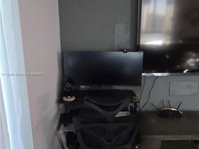 1900 Bayshore Dr 3518, Miami FL 33132