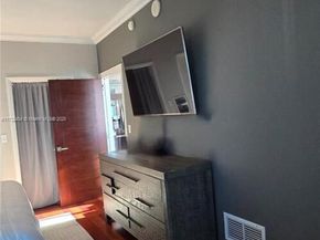 1900 Bayshore Dr 3518, Miami FL 33132