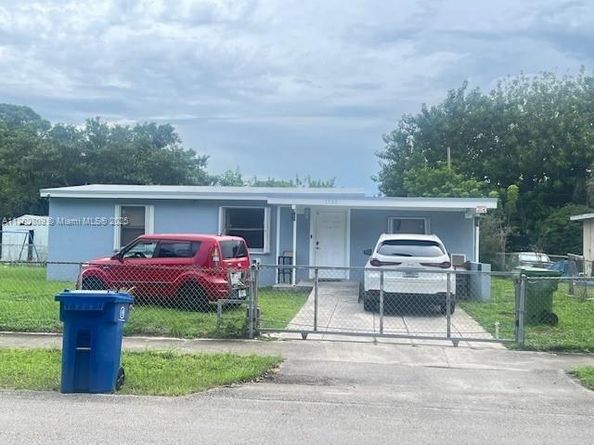 1732 NW 18th St, Fort Lauderdale FL 33311