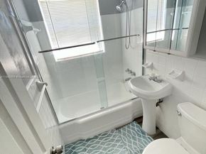1732 NW 18th St, Fort Lauderdale FL 33311