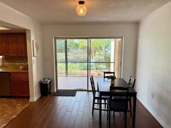 5231 SW 89 Ave, Cooper City FL 33328