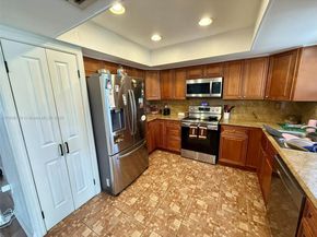 5231 SW 89 Ave, Cooper City FL 33328