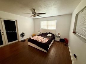 5231 SW 89 Ave, Cooper City FL 33328