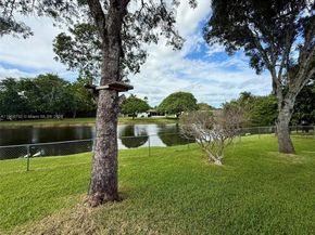 5231 SW 89 Ave, Cooper City FL 33328