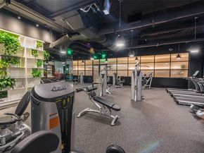 55 SW 9th St 1701, Miami FL 33130