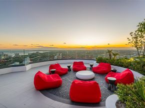 55 SW 9th St 1701, Miami FL 33130