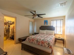 Undisclosed Address #A11884695, Pembroke Pines FL 33028