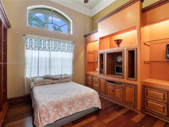 Undisclosed Address #A11884695, Pembroke Pines FL 33028